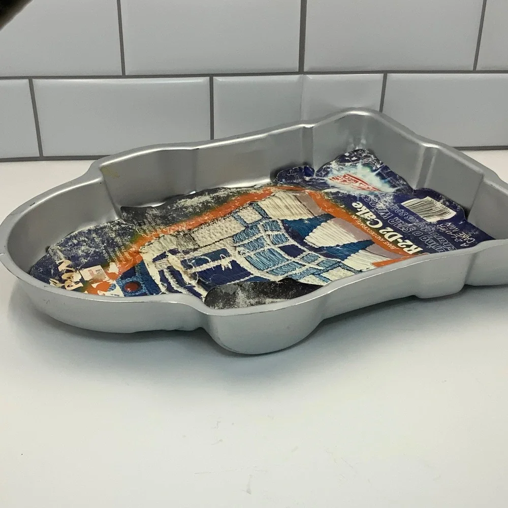 Vintage 1980 Wilton Star Wars R2-D2 Cake Pan Empire Strikes Back 2105-1294